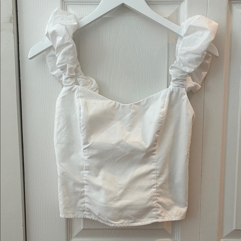 Abercrombie & Fitch White Ruffled Blouse